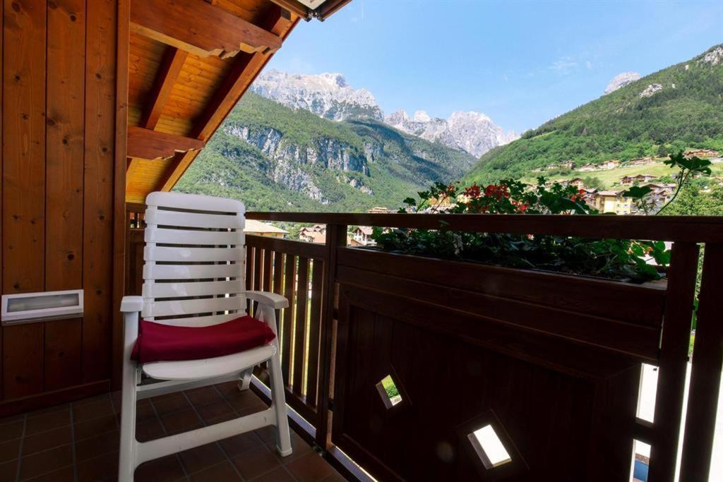 Hotel Des Alpes Molveno Esterno foto
