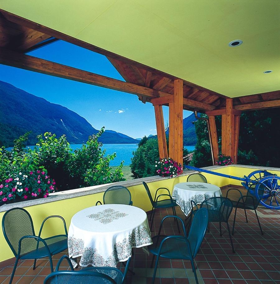 Hotel Des Alpes Molveno Esterno foto