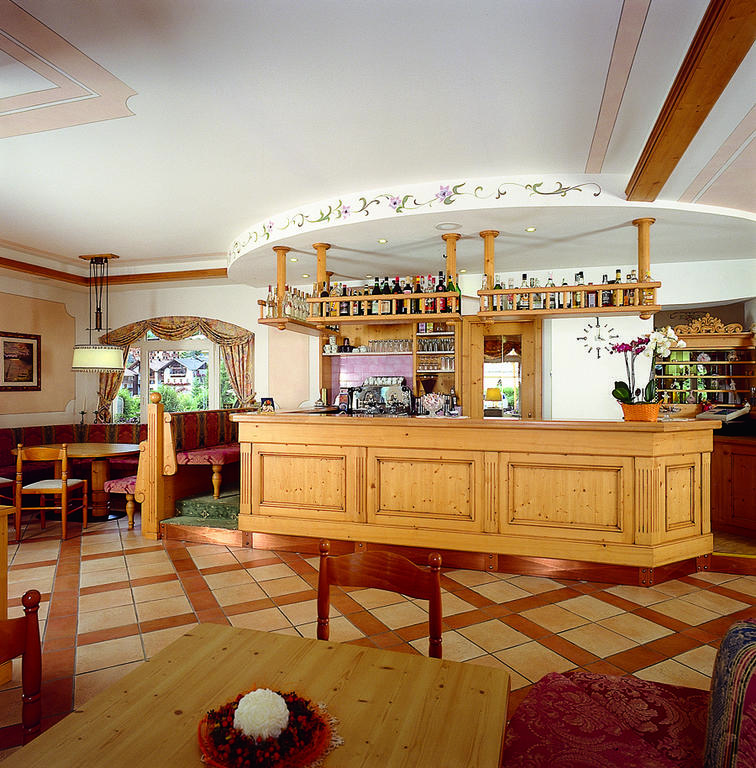 Hotel Des Alpes Molveno Esterno foto
