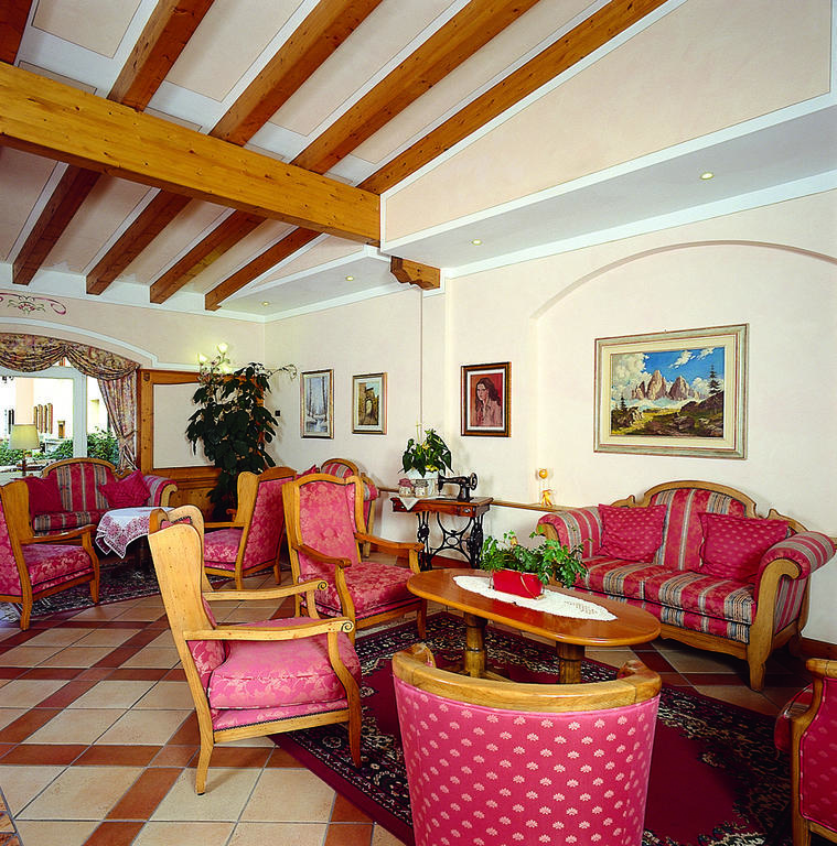 Hotel Des Alpes Molveno Esterno foto