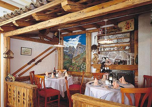 Hotel Des Alpes Molveno Esterno foto