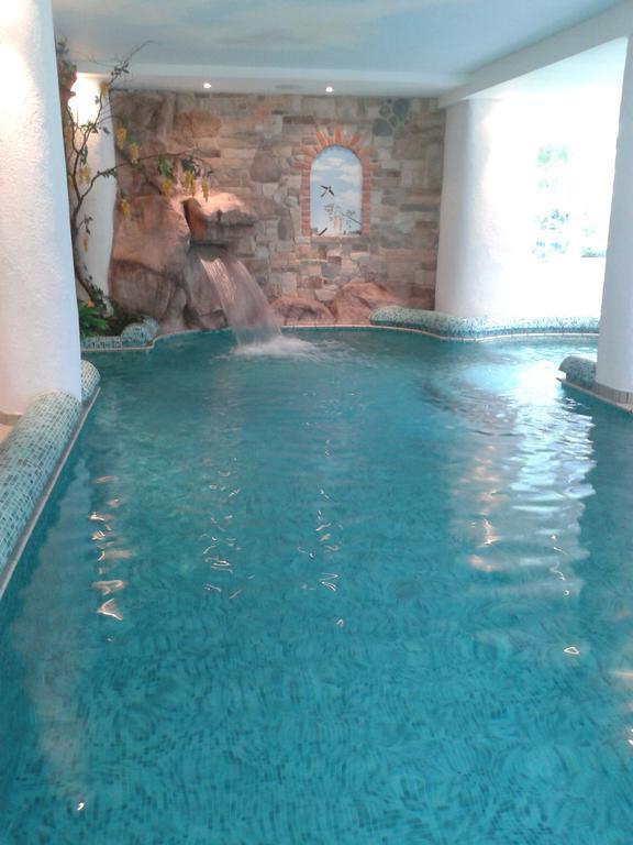 Hotel Des Alpes Molveno Esterno foto
